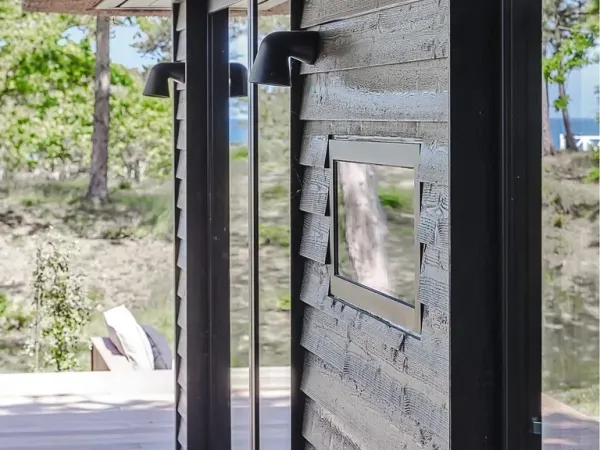 budynek-z-dachem-trzcinowym-95